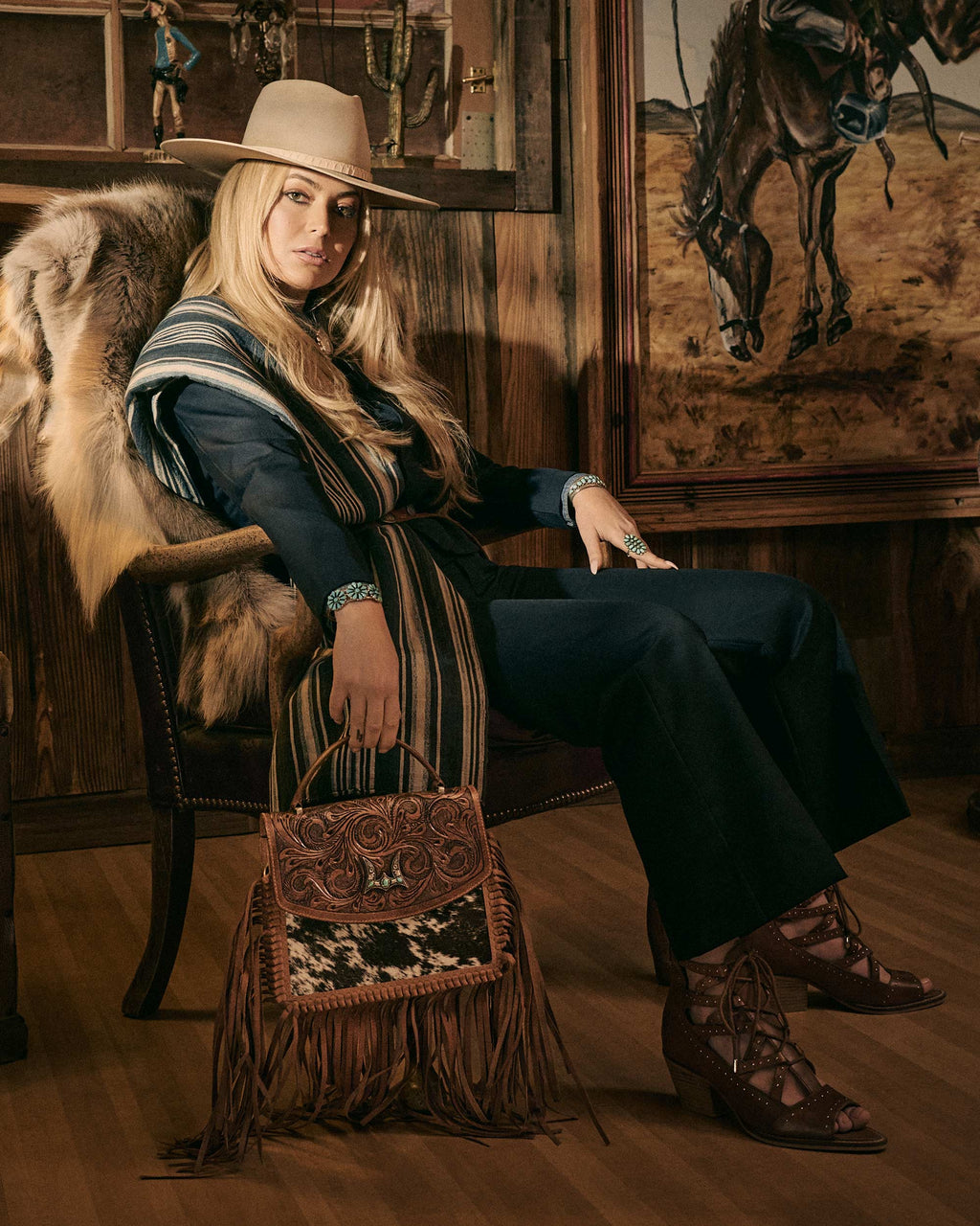 Loyal West Classic Flap Medium Tassle Bag Cowhide And Calfskin: Cowhide And Calfskin / Single